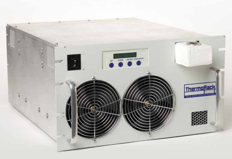 REFROIDISSEUR A CIRCULATION VOLUME 5-7 L PLAGE DE TEMPERATURE -30°C/+80 REFROIDISSEUR A CIRCULATION VOLUME 5-7 L PLAGE DE TEMPERATURE -30°C/+80
