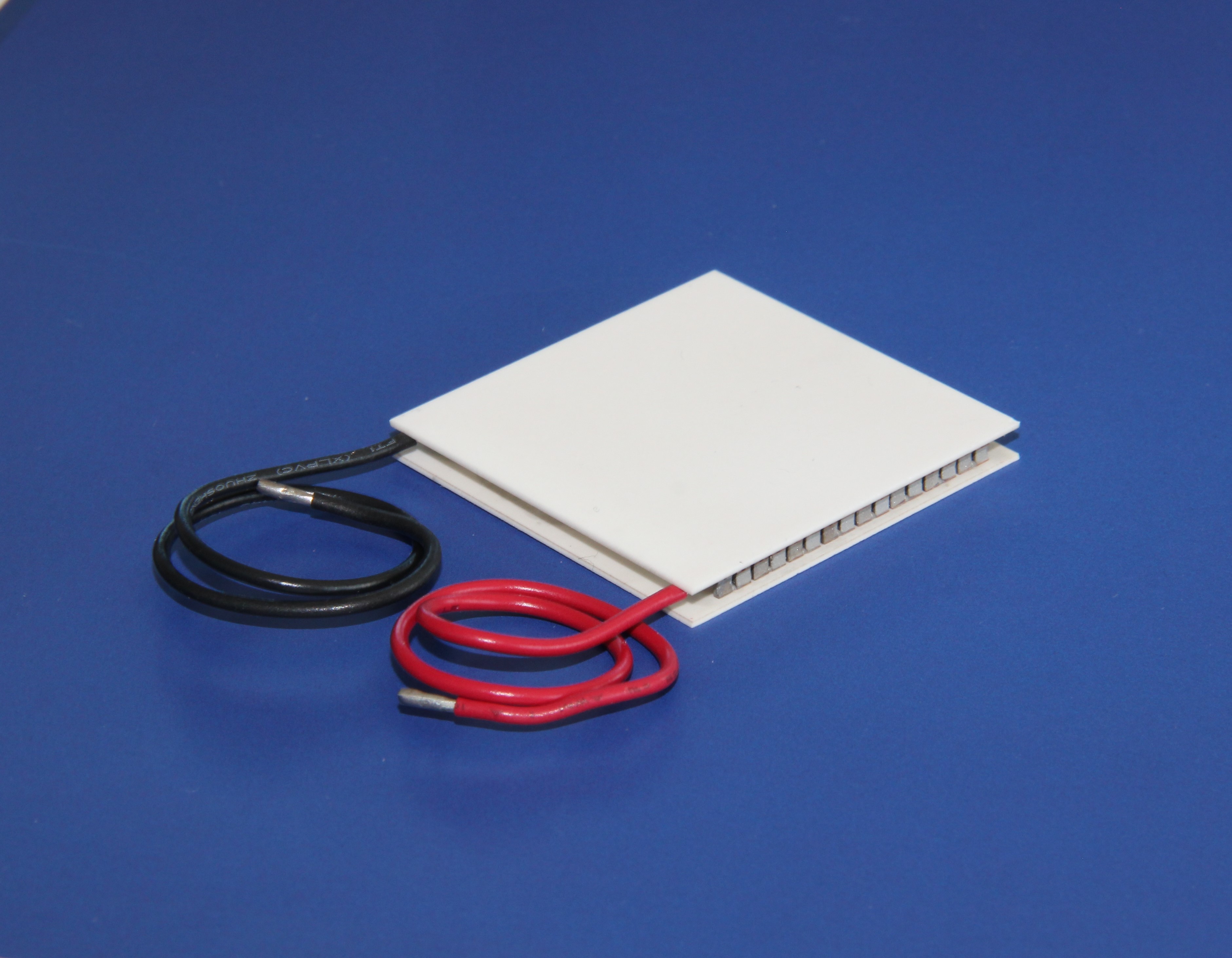 AMS-241-1.7-1.5 (40x40) HT120 E L2 94K Peltier Module AMS-241-1.7-1.5 (40x40) HT120 E L2 94K Peltier Module